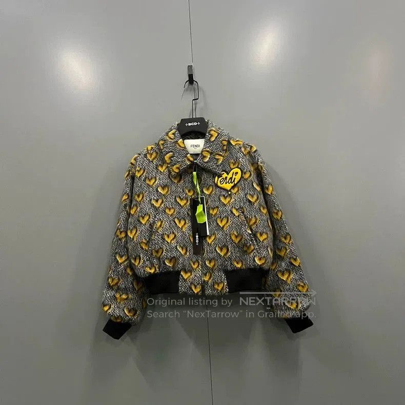 Fendi FENDI Heart Print Wool Jacket. Size US S / EU 44-46 / 1 - 1 Thumbnail