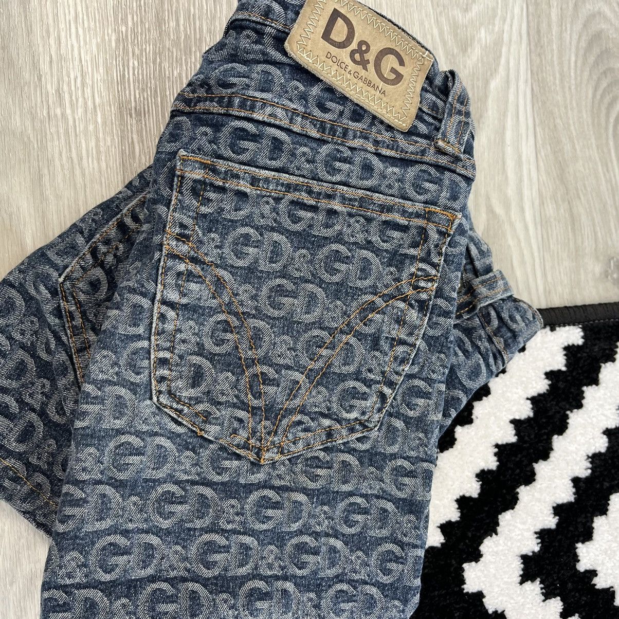 Dolce & Gabbana VINTAGE DOLCE & GABBANA MONOGRAM DG SHORTS SIZE 29 Size 29" - 8 Thumbnail