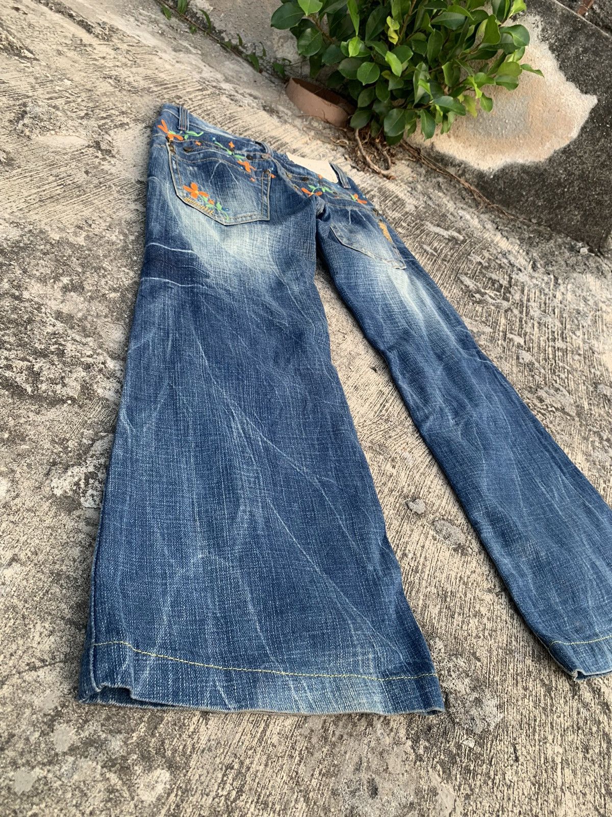 Japanese Brand Flare Lolita jeans washed flowers embroidery wide leg jeans Size 25" / US 0 / IT 36 - 11 Thumbnail