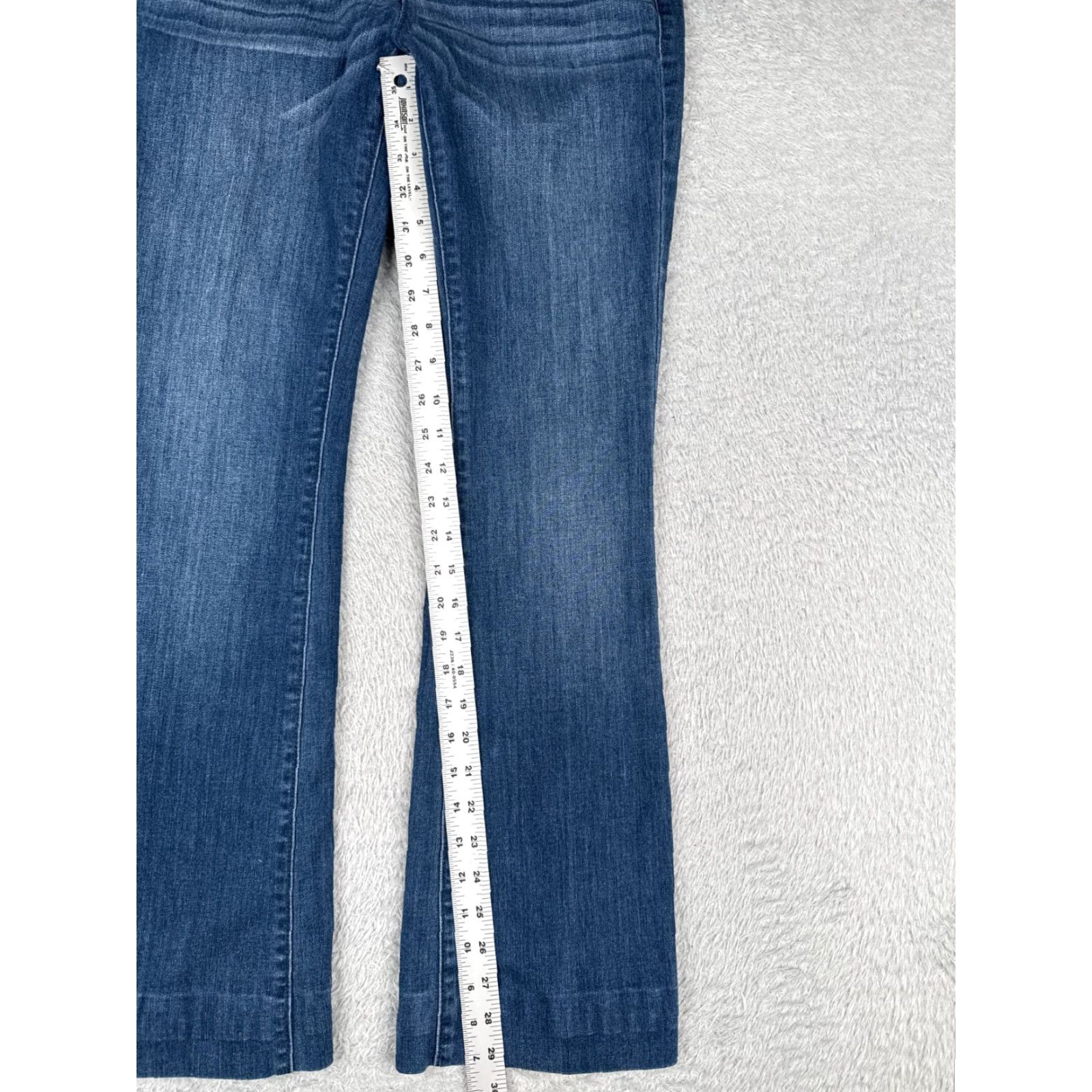 Vintage ELLE Jeans Womens Blue Denim Flared Low Rise 28x30 Slimming Stretch 5-Pocket Design Regular 2/Adult Womens Jeans Size 26" / US 2 / IT 38 - 7 Thumbnail