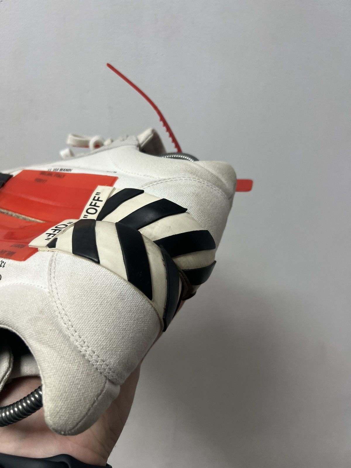Off-White Off White Vulcanized Sneaker Shoes White Size US 5.5 / EU 38 - 16 Thumbnail