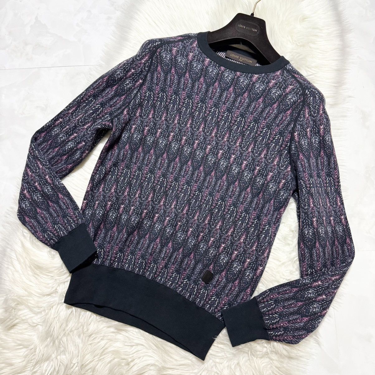 Louis Vuitton Louis Vuitton LV Leather Patch Art Design Sweater Size US S / EU 44-46 / 1 - 4 Thumbnail