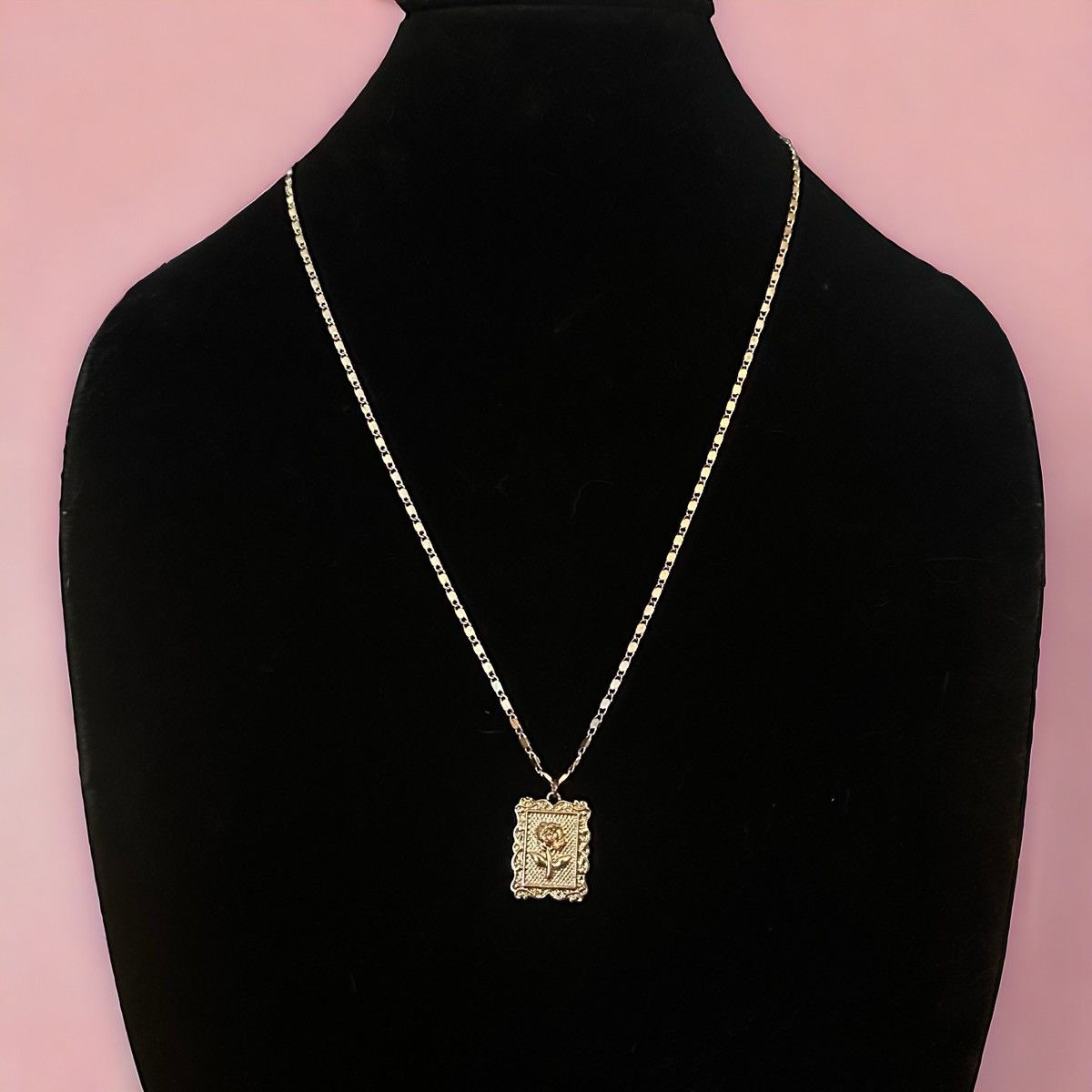 Other Framed rose pendant necklace Size ONE SIZE - 1 Thumbnail