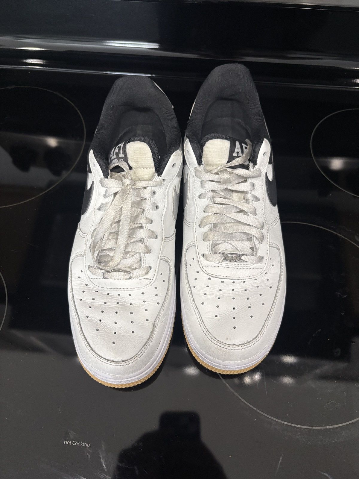 Nike Nike Air Force 1 Low White Black Gum Used Size 9.5 Size US 9.5 / EU 42-43 - 4 Thumbnail