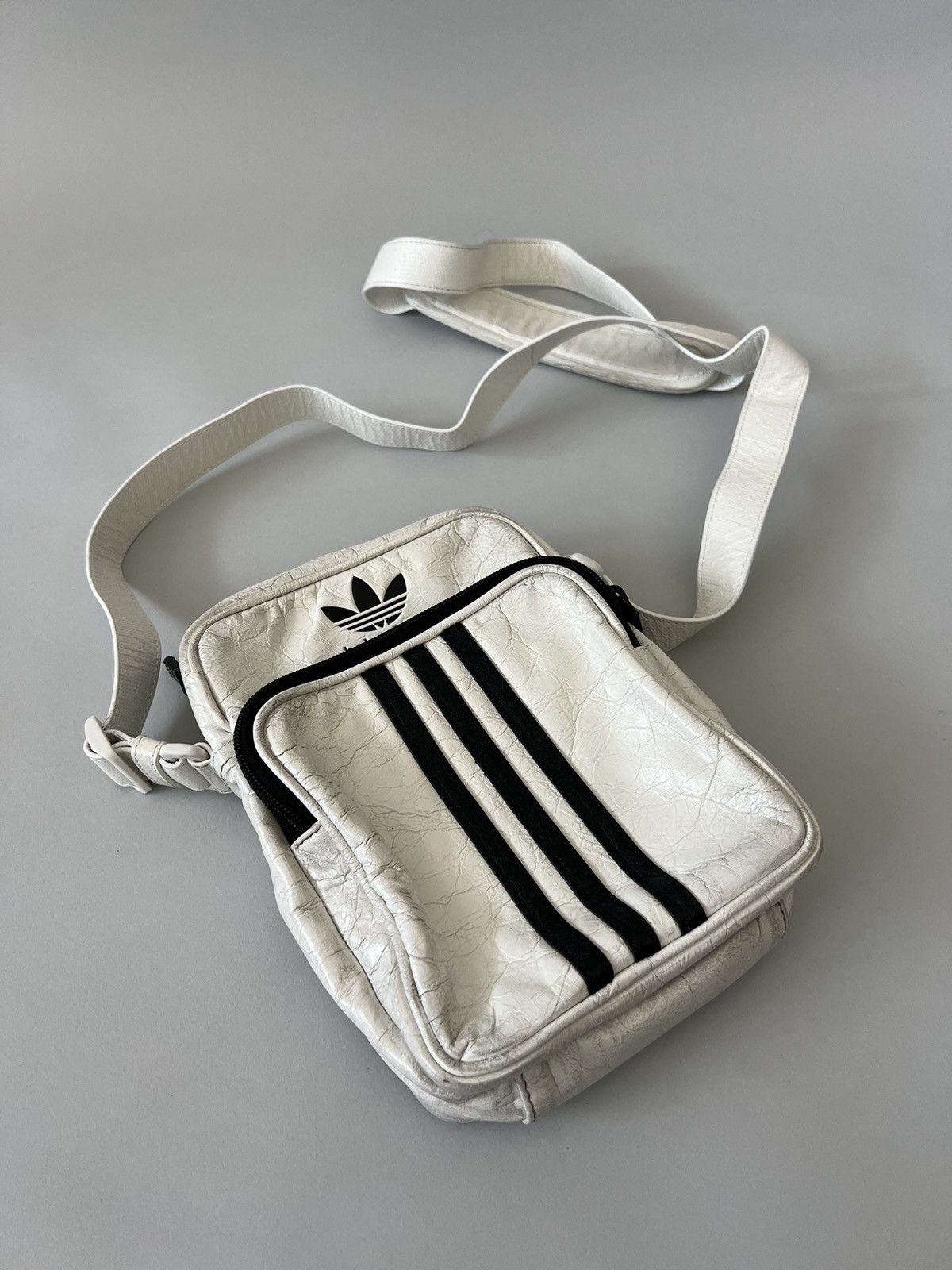 Balenciaga Balenciaga x Adidas crossbody messenger bag Size ONE SIZE - 7 Thumbnail