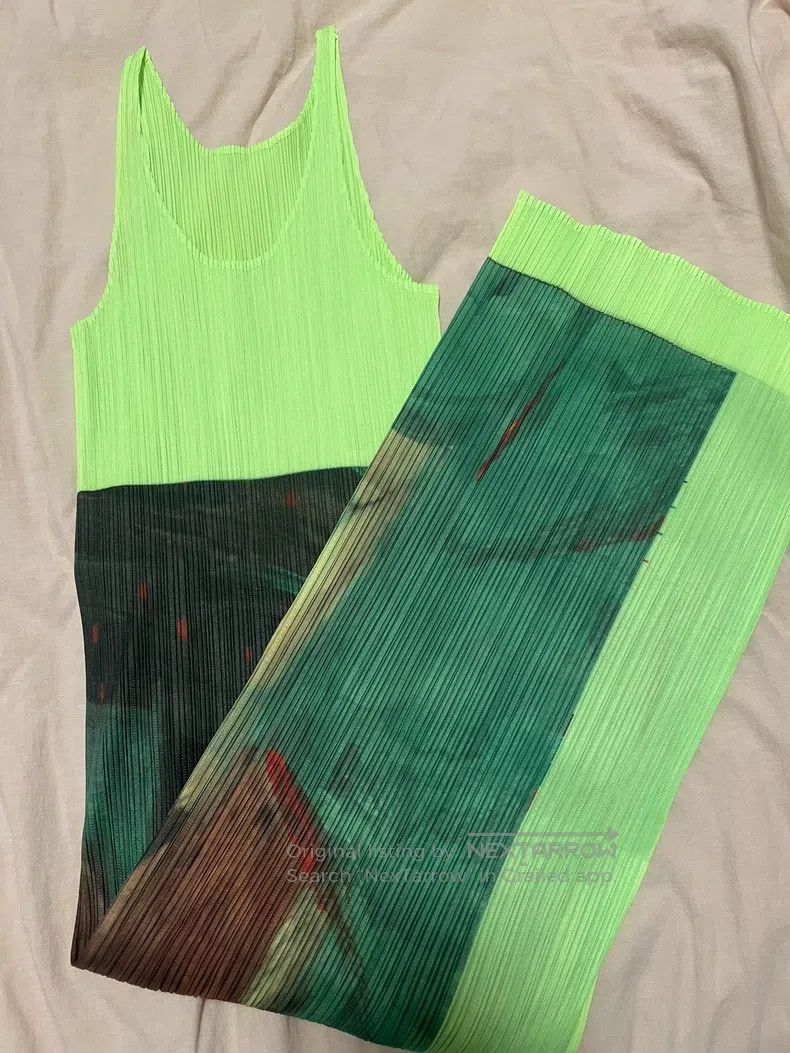 Issey Miyake Issey Miyake size:one size Nobuyoshi Araki Artist Collabor Size XXS / US 00 / IT 34 - 2 Thumbnail