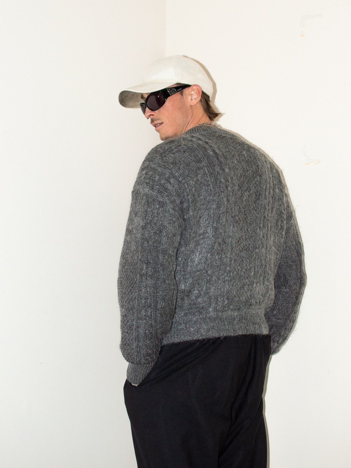 Designer × Vintage Vintage 90s Knitted grey Cardigan Chunky cardigan Size US M / EU 48-50 / 2 - 2 Thumbnail