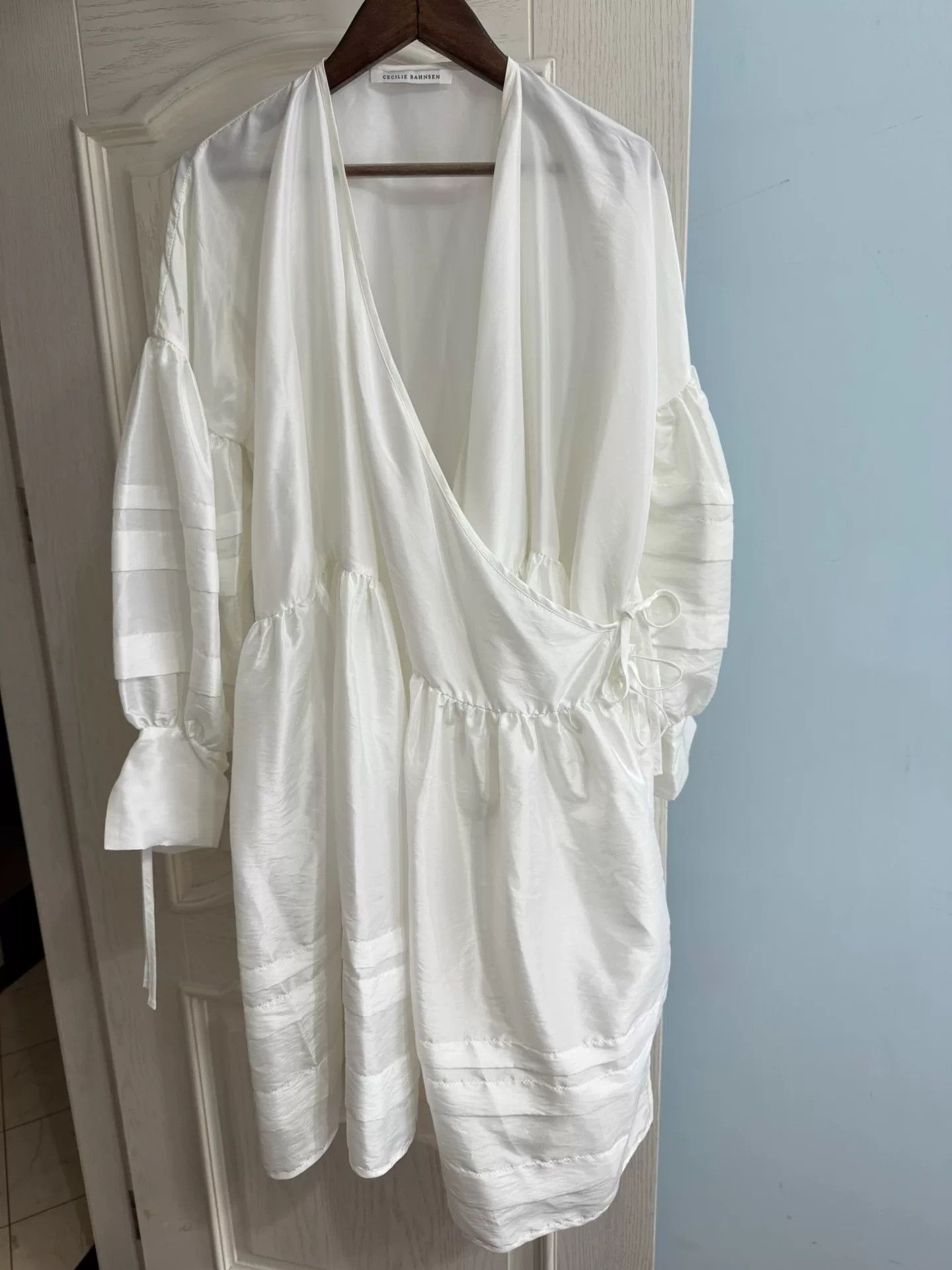 Cecilie Bahnsen Cecilie Bahnsen Dress with Glossy Finish Size S / US 4 / IT 40 - 1 Thumbnail