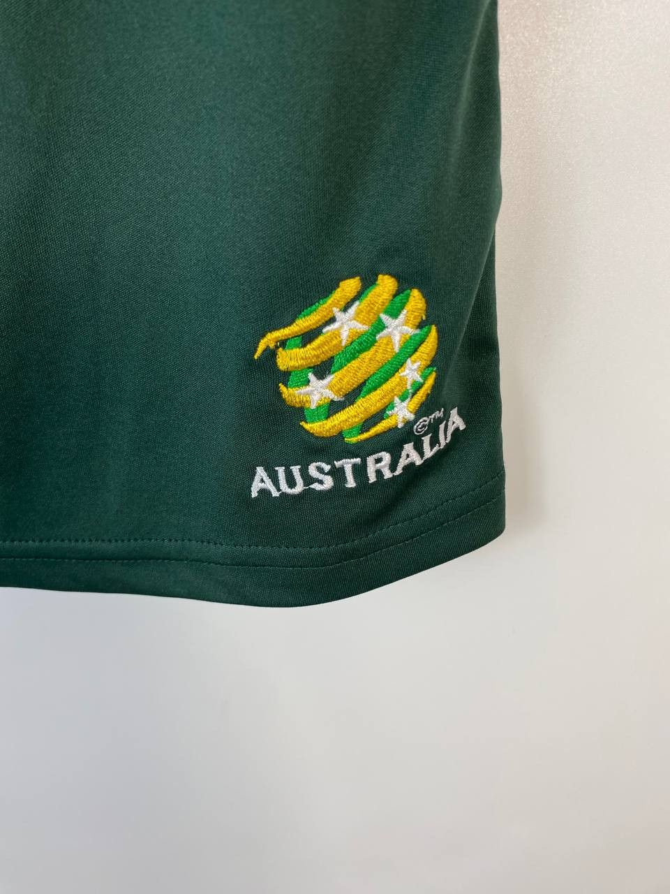 Vintage NEW FFA PREMIUM AUSTRALIA FOOTBALL SHORTS Size US 30 / EU 46 - 2 Thumbnail
