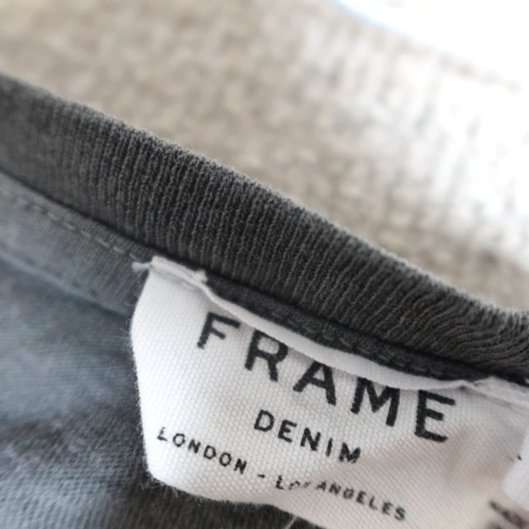 Frame Frame Mens Shirt L Gray Melorse Place Los Angeles Graphic Print Crew Neck Short Sleeve T-Shirt 2010-2019 Cotton Jersey Size US L / EU 52-54 / 3 - 3 Thumbnail