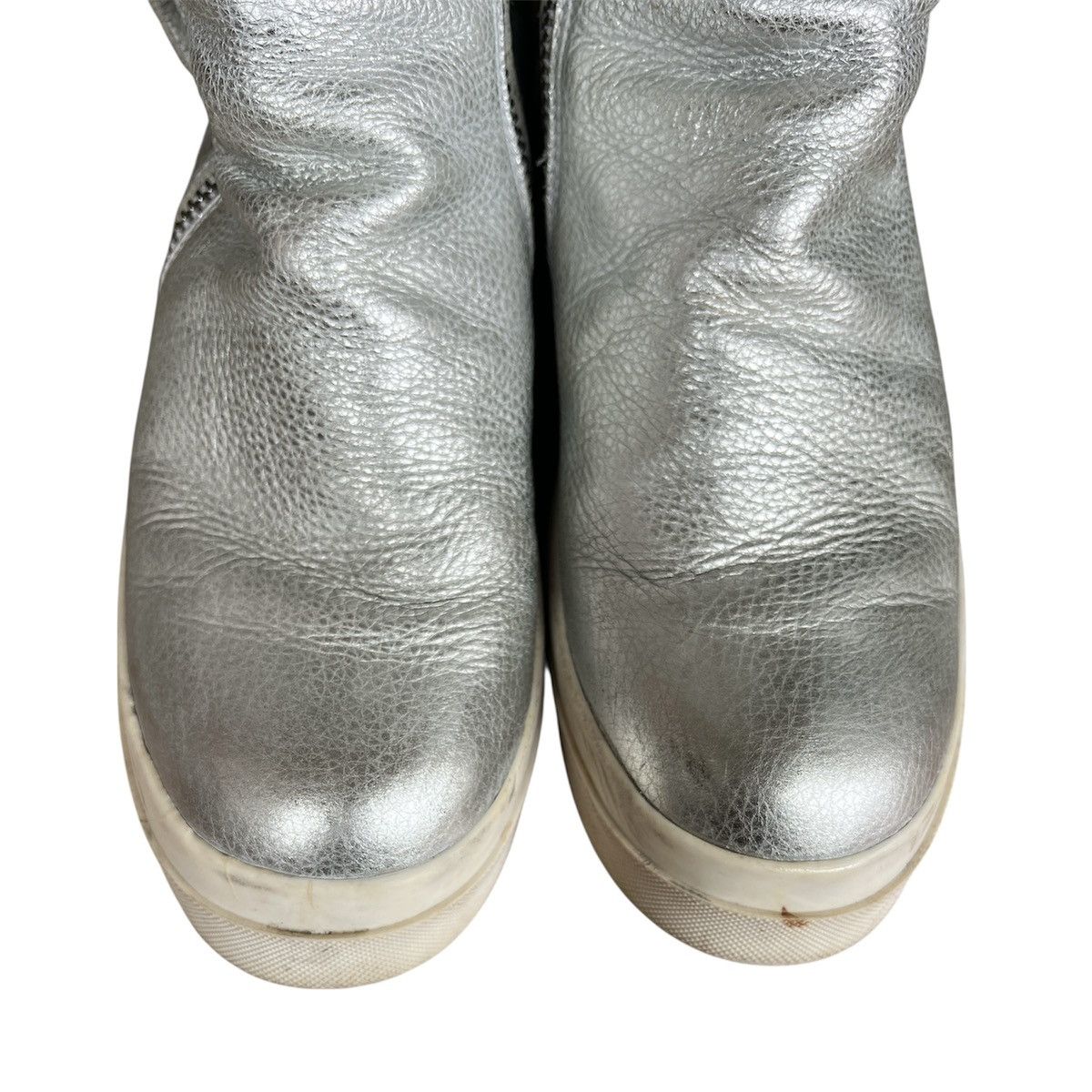 Cinzia Araia Cinzia Araia silver leather side zip hi top sneaker Size US 9.5 / EU 42-43 - 3 Thumbnail