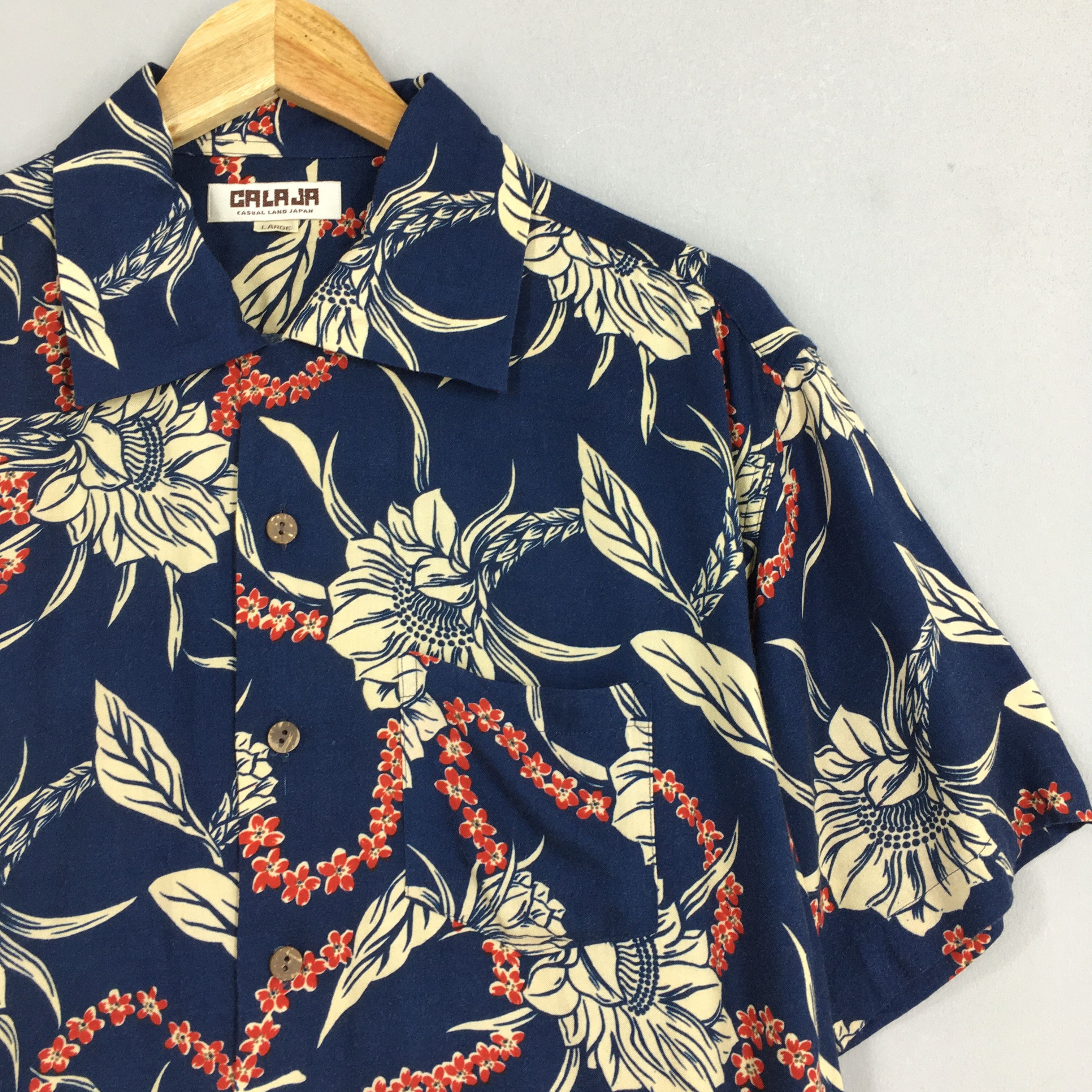 Vintage Vintage Hawaii Aloha Floral Surf Wear Rayon Shirt Large Size US L / EU 52-54 / 3 - 2 Thumbnail