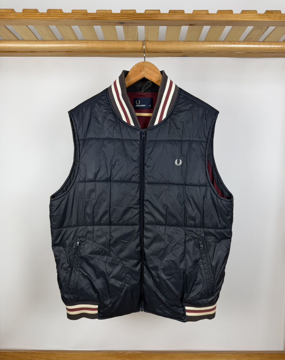 Fred Perry Fred Perry Tipped Quilted Gilet Vest Size XL Size US XL / EU 56 / 4 - 1 Thumbnail