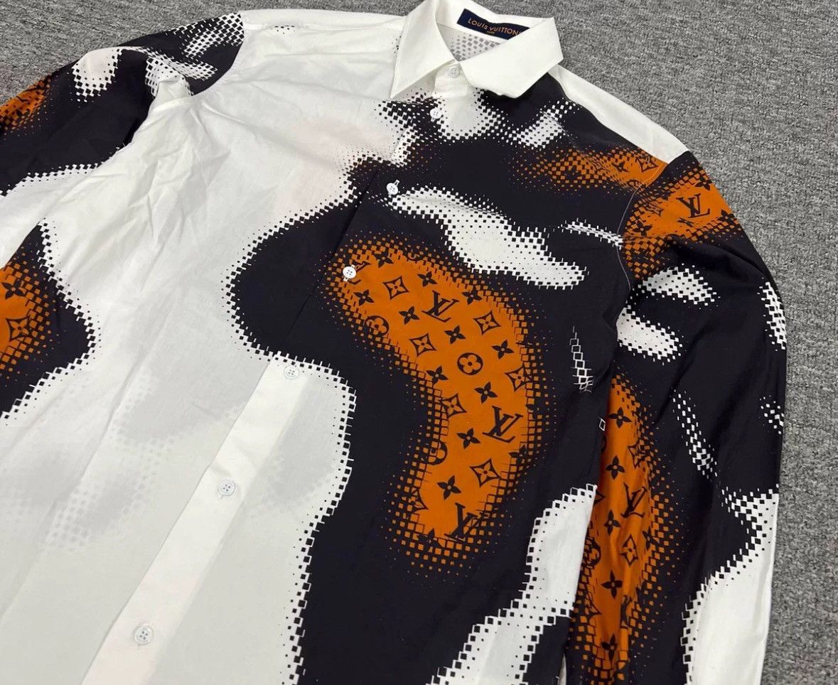 Louis Vuitton Louis Vuitton 24 New Fire Cloud Three Flower Pixel Map Shirt Size US S / EU 44-46 / 1 - 3 Thumbnail