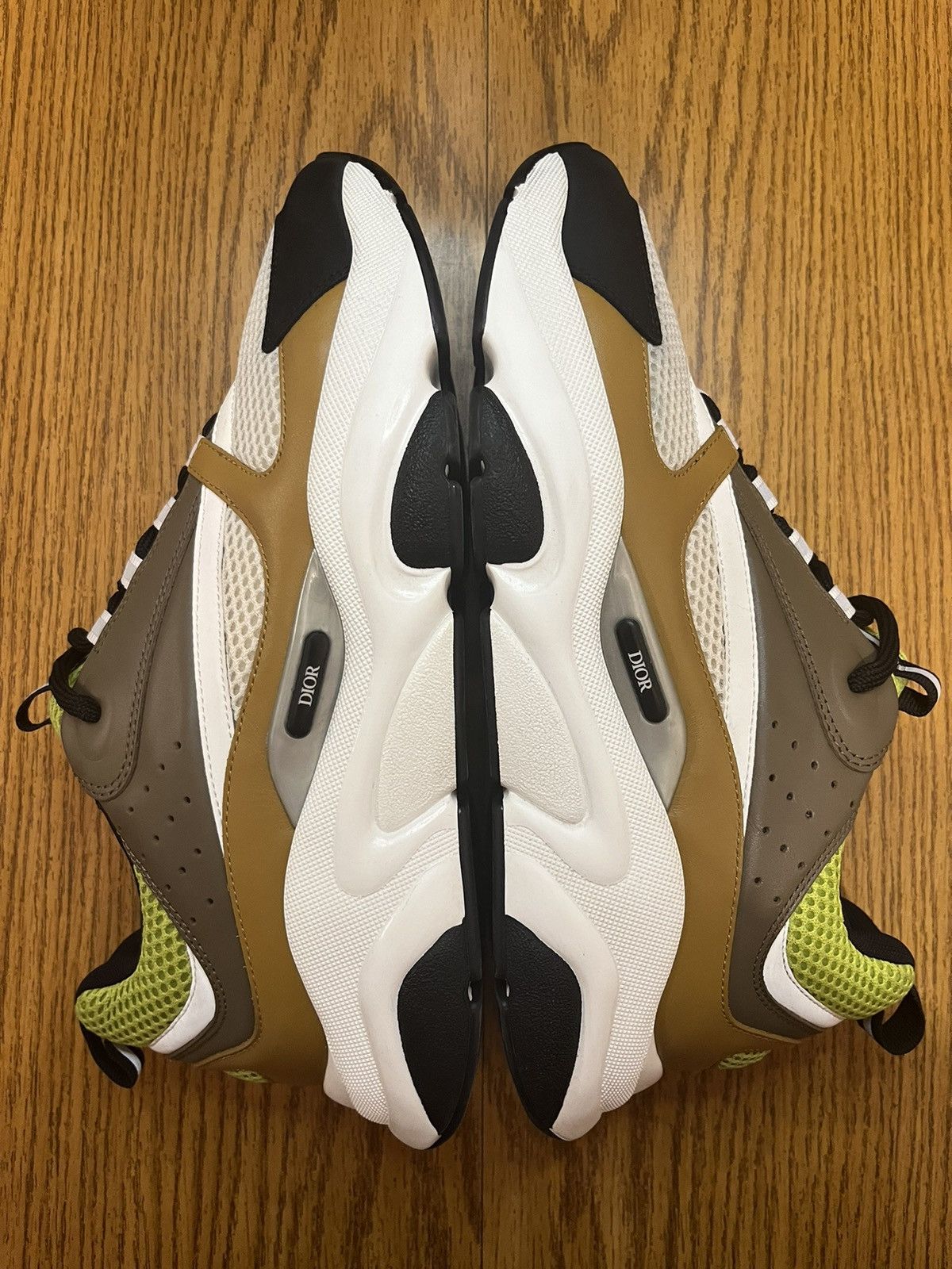 Dior Dior B22 Sneaker Brown/Green Size US 12 / EU 45 - 3 Thumbnail