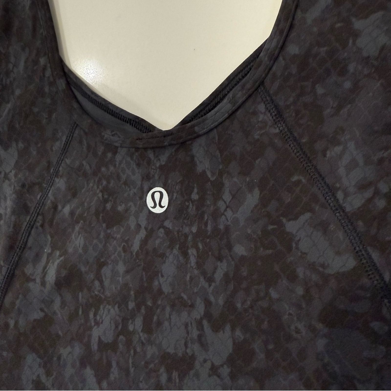 Lululemon Lululemon Align TShirt Hideaway Camo DeepCoal Multi Womens 6 Size M / US 6-8 / IT 42-44 - 9 Thumbnail