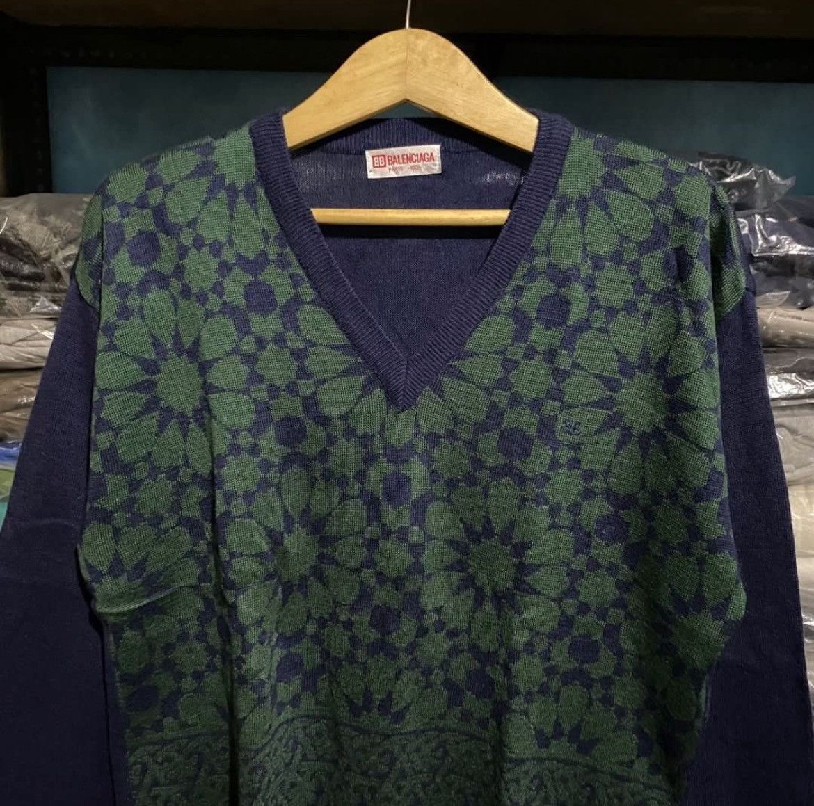 Balenciaga × Vintage Vintage Balenciaga v neck Sweatshirt Size US L / EU 52-54 / 3 - 2 Thumbnail