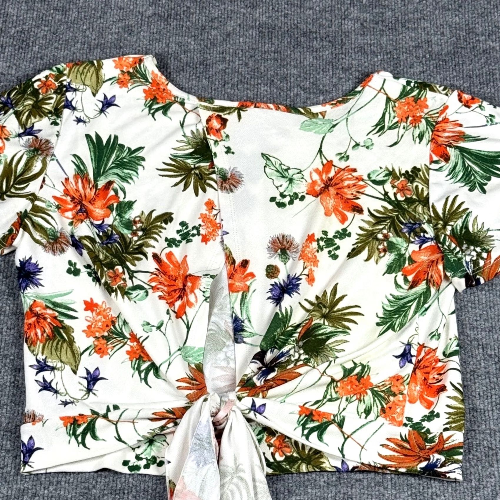 Vintage Pink Peony Floral Cropped Open Back Tie Women's Top Summer Boho T-Shirt Cap Sleeve Short Sleeve Round Neck Womens Size L / US 10 / IT 46 - 2 Thumbnail