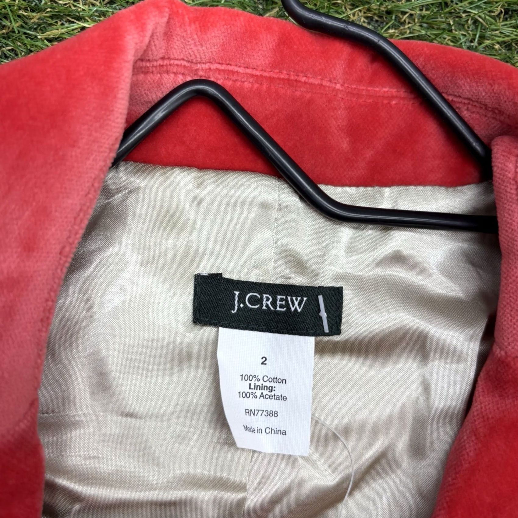 J.Crew J.CREW Blazer Womens 2 Red Lined Notch Lapel Single-Breasted Velvet? No Velour Blazer - Preppy Classic White? (Oops) Size XS / US 0-2 / IT 36-38 - 3 Thumbnail