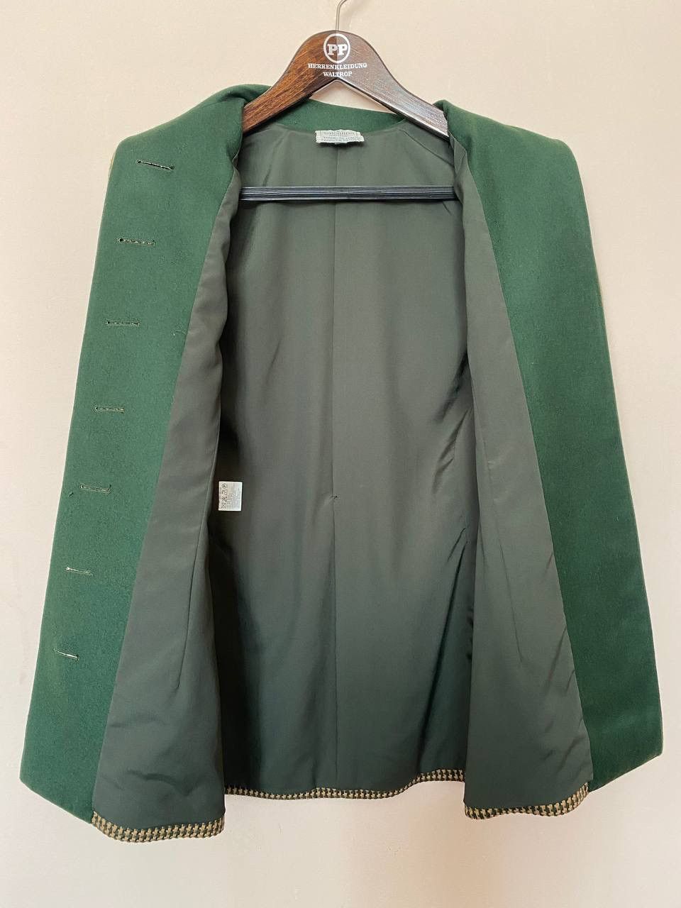 Valentino DESIGNER Valentino Boutique VTG Green Gold Check Wool Blazer Size M / US 6-8 / IT 42-44 - 9 Thumbnail