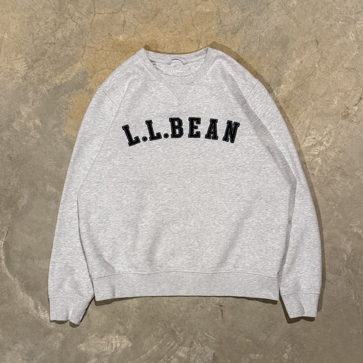 L.L. Bean Vintage LL Bean Embroidered Logo Distressed Crewneck ERD Size US M / EU 48-50 / 2 - 1 Thumbnail