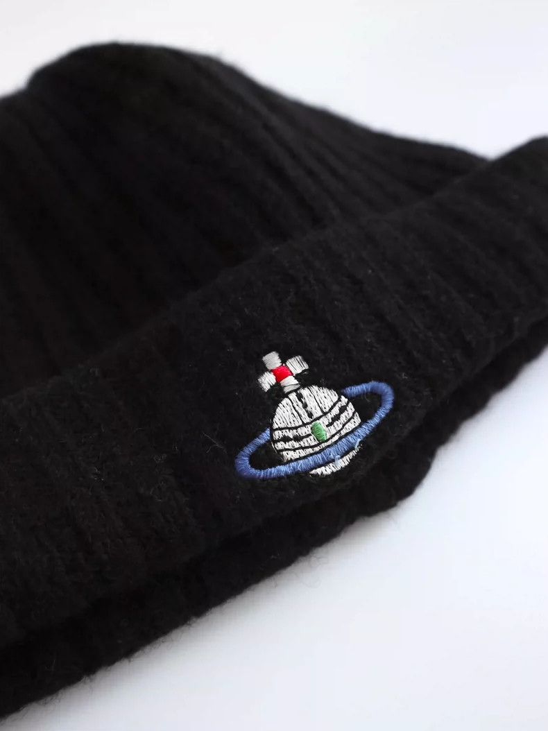 Vivienne Westwood Vivienne Westwood Olden days of cold caps Size ONE SIZE - 3 Thumbnail