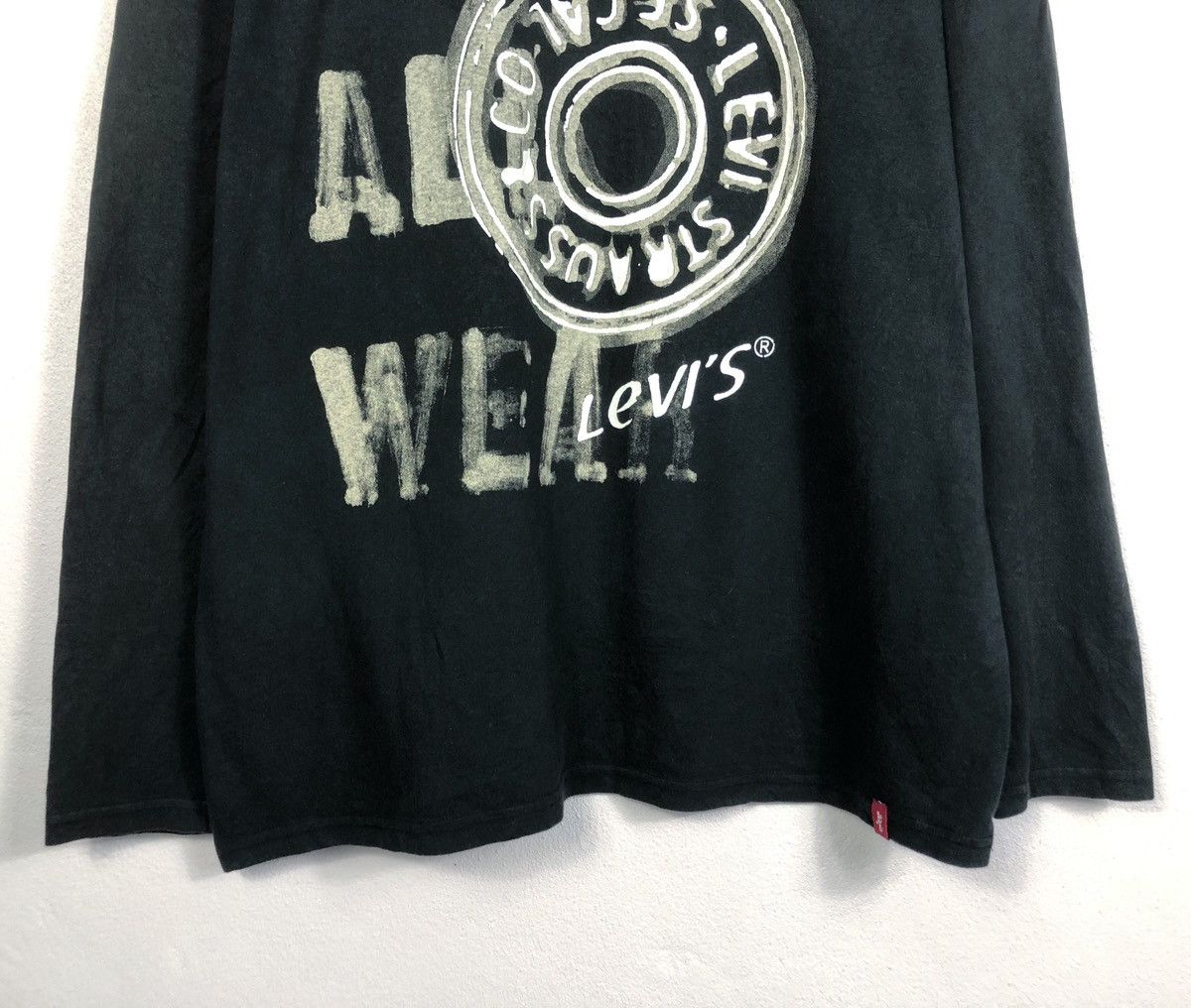 Levi's Rare Vintage Levi's Redtab LS Tee Size US L / EU 52-54 / 3 - 4 Thumbnail