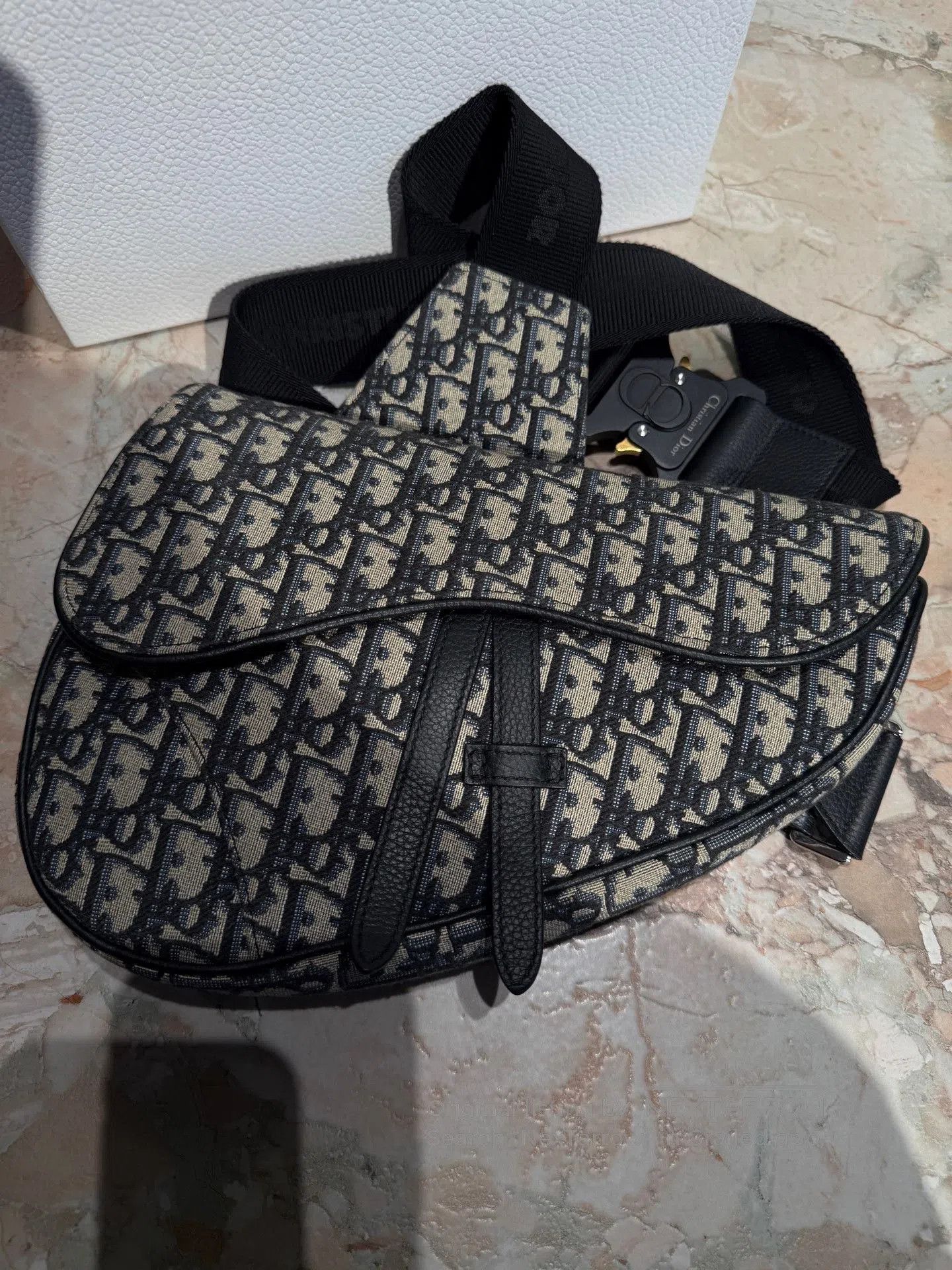 Dior Dior Oblique Saddle Bag. Size ONE SIZE - 4 Thumbnail