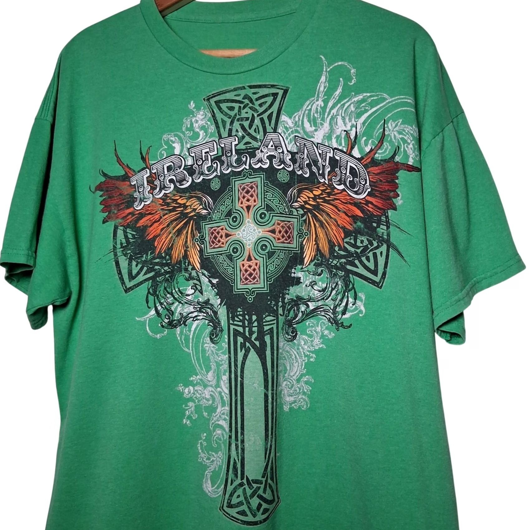 Vintage Ireland Shirt Men XL Green Celtic Cross Angel Wings Irish Y2K Graphic Work READ Size US XL / EU 56 / 4 - 2 Thumbnail