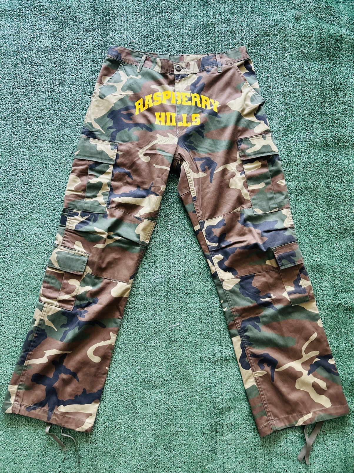 The GV Gallery G.V Gallery RASPBERRY HILLS OG Logo Army Cargos Long Sz M Size US 32 / EU 48 - 1 Thumbnail