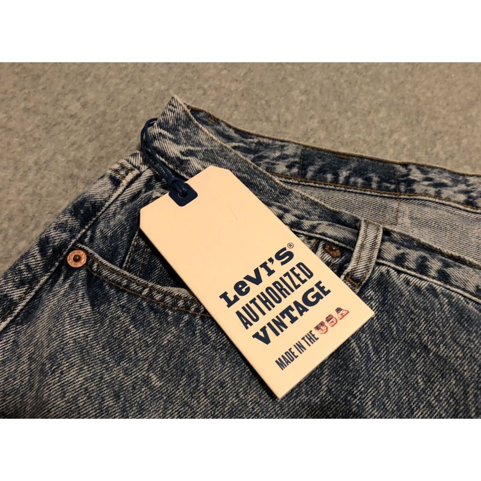 Levi's VINTAGE Levi's 501 Tapered Jeans USA Regular Men 36x34 Blue Denim Cotton NWT Distressed Button Handmade USA Theme Womens? No Size US 36 / EU 52 - 2 Thumbnail