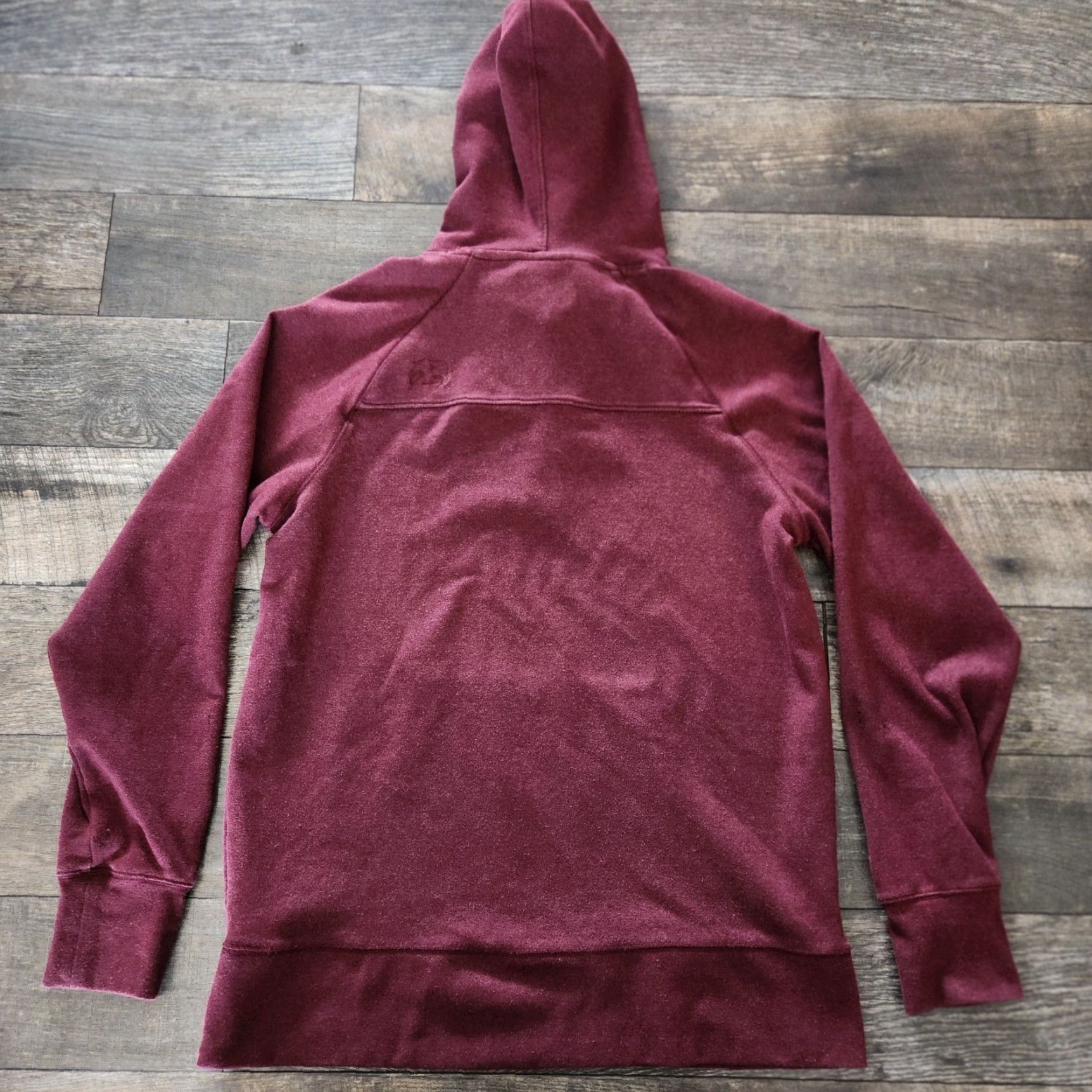 Vintage Normal Brand Henley Hoodie Mens Large Burgundy Red Shirt Hoodie Pullover Pockets Long Sleeve Regular Fit Cotton Polyester Spandex Mens - Size US L / EU 52-54 / 3 - 7 Thumbnail