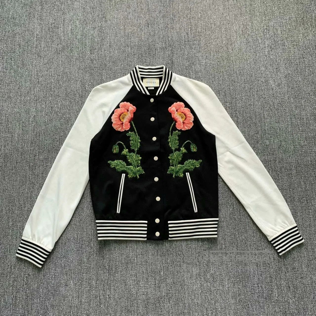 Gucci gucci floral baseball jacket in size large. Size US L / EU 52-54 / 3 - 1 Thumbnail