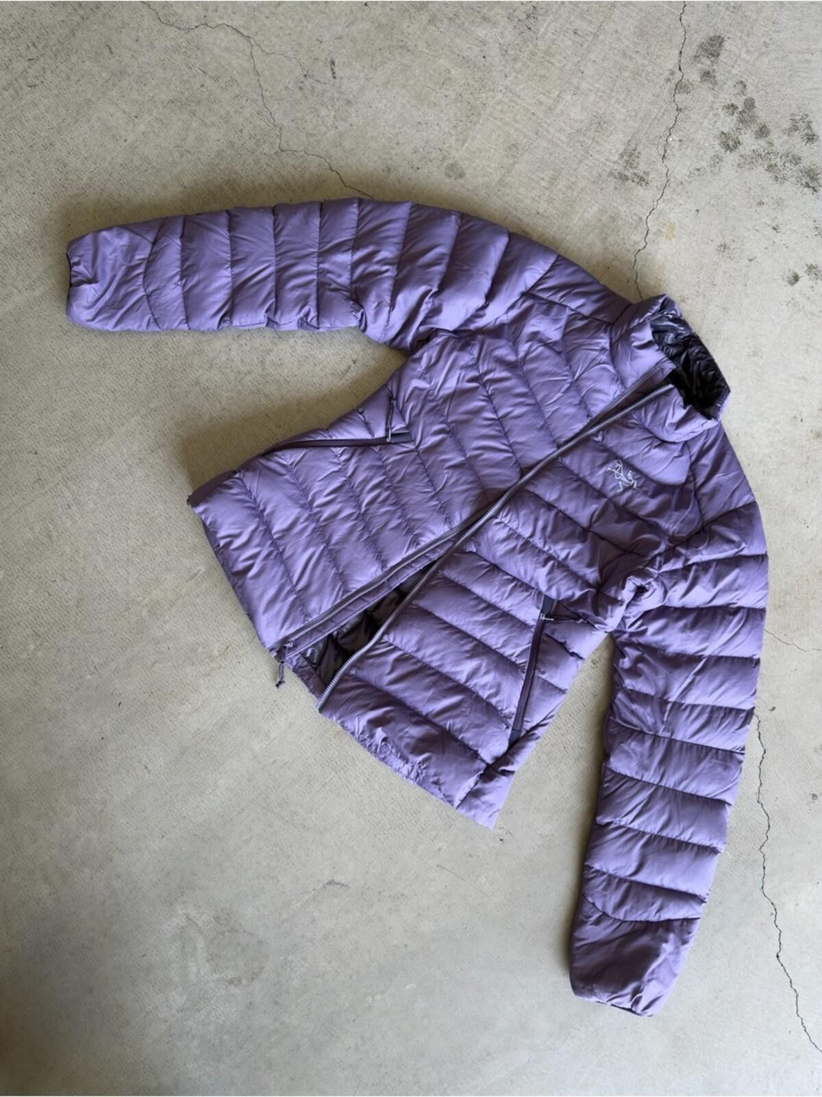 Arc'teryx Arc'teryx / Purple Down Puffer Jacket / Womens Small Size S / US 4 / IT 40 - 5 Thumbnail