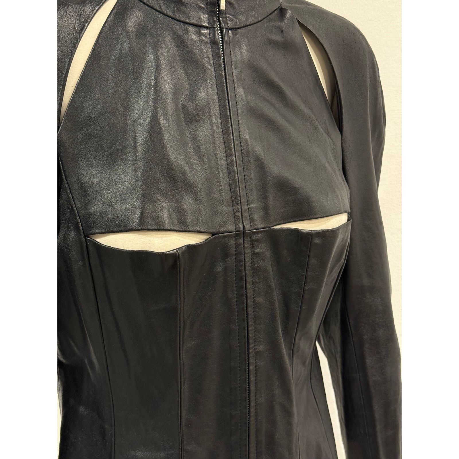 Paco Rabanne A/W2000 Paco Rabanne runway cut-out leather jacket Size S / US 4 / IT 40 - 6 Thumbnail