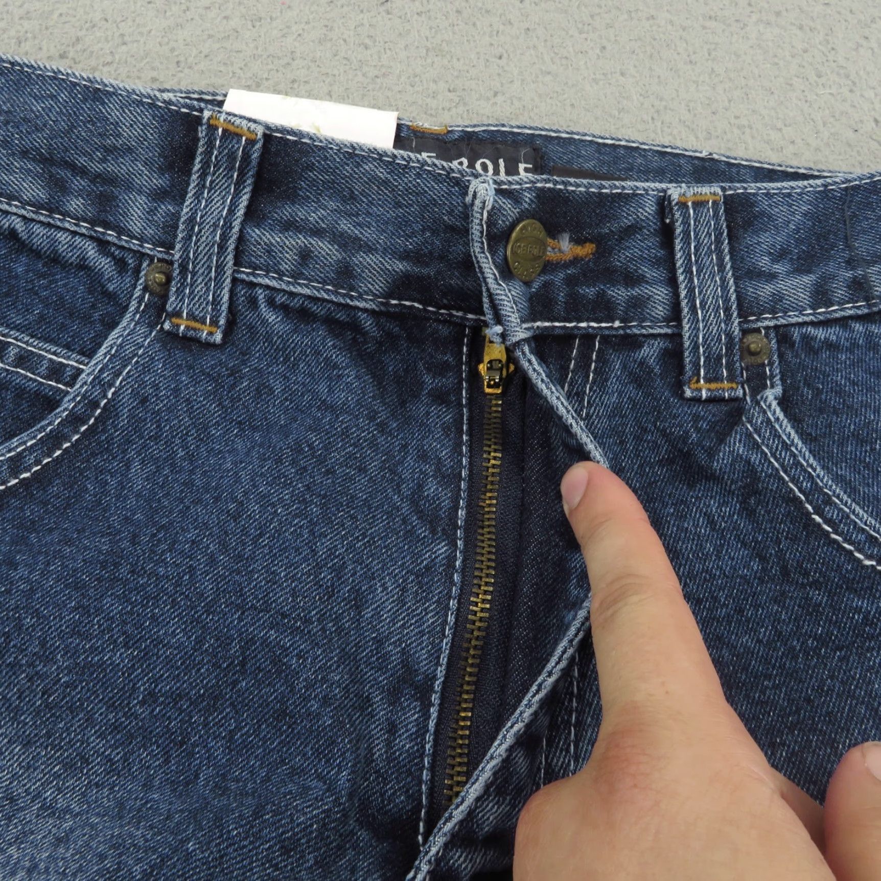 Poler VINTAGE Ice Pole Baggy Jeans Men 30x30 Y2K Embroidered Skater Grunge Wide-Leg VTG 5-Pocket Denim Blue Jeans Mens Size US 30 / EU 46 - 7 Thumbnail