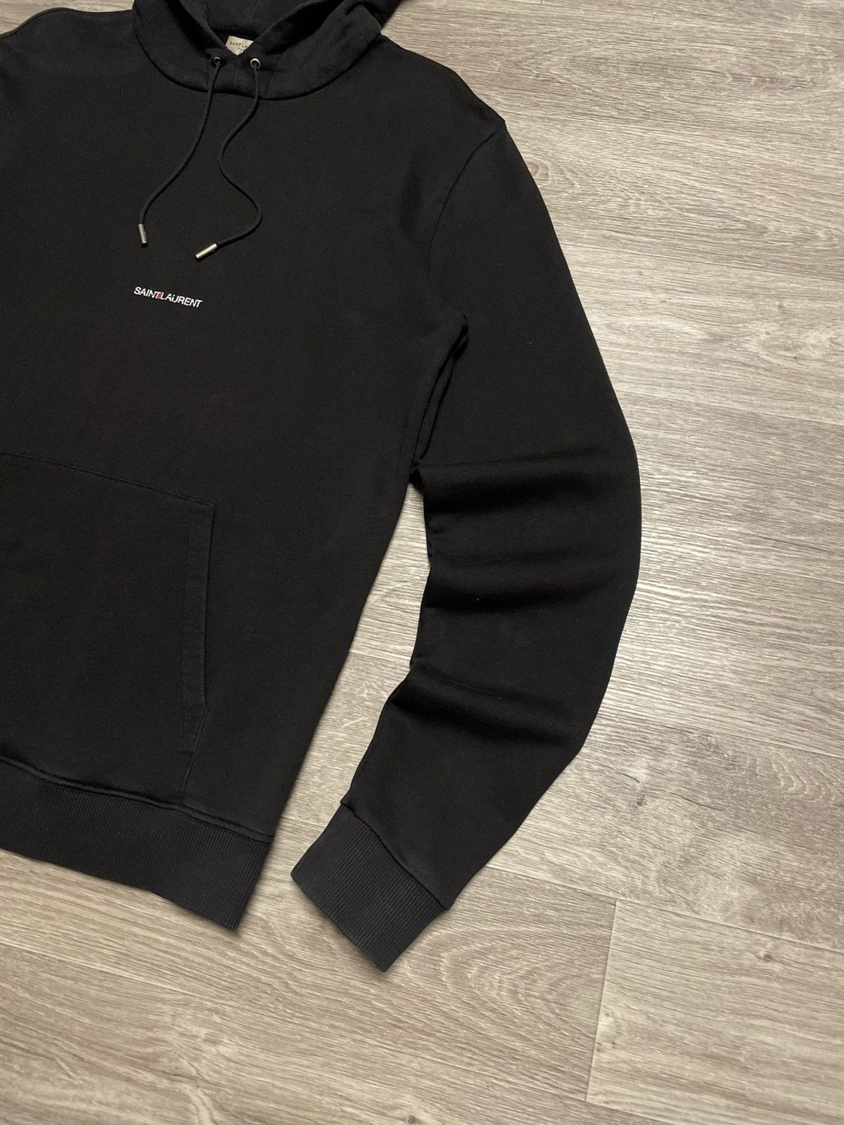 Saint Laurent Paris 2018 Saint Laurent Paris Black Center Logo Hoodie Size US L / EU 52-54 / 3 - 5 Thumbnail
