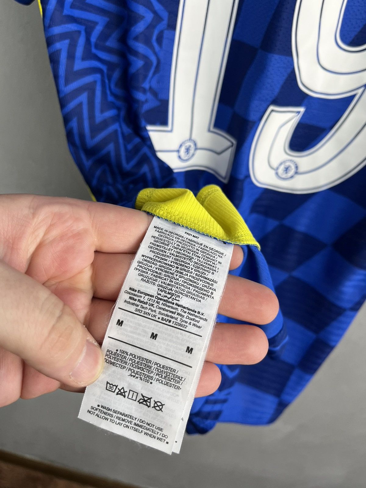 Chelsea Soccer Christian Pulisic Chelsea Nike Soccer Hyundai Jersey l Size US M / EU 48-50 / 2 - 10 Thumbnail