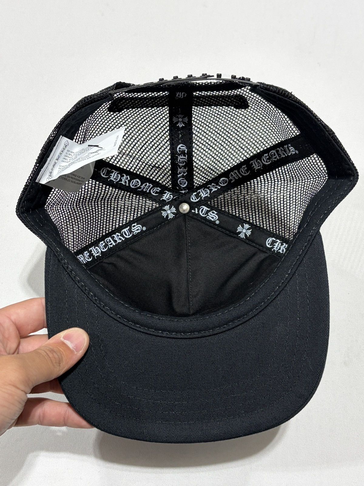 Chrome Hearts Chrome Hearts Triple Cross Cemetery Black/Black Trucker Cap Size ONE SIZE - 6 Thumbnail