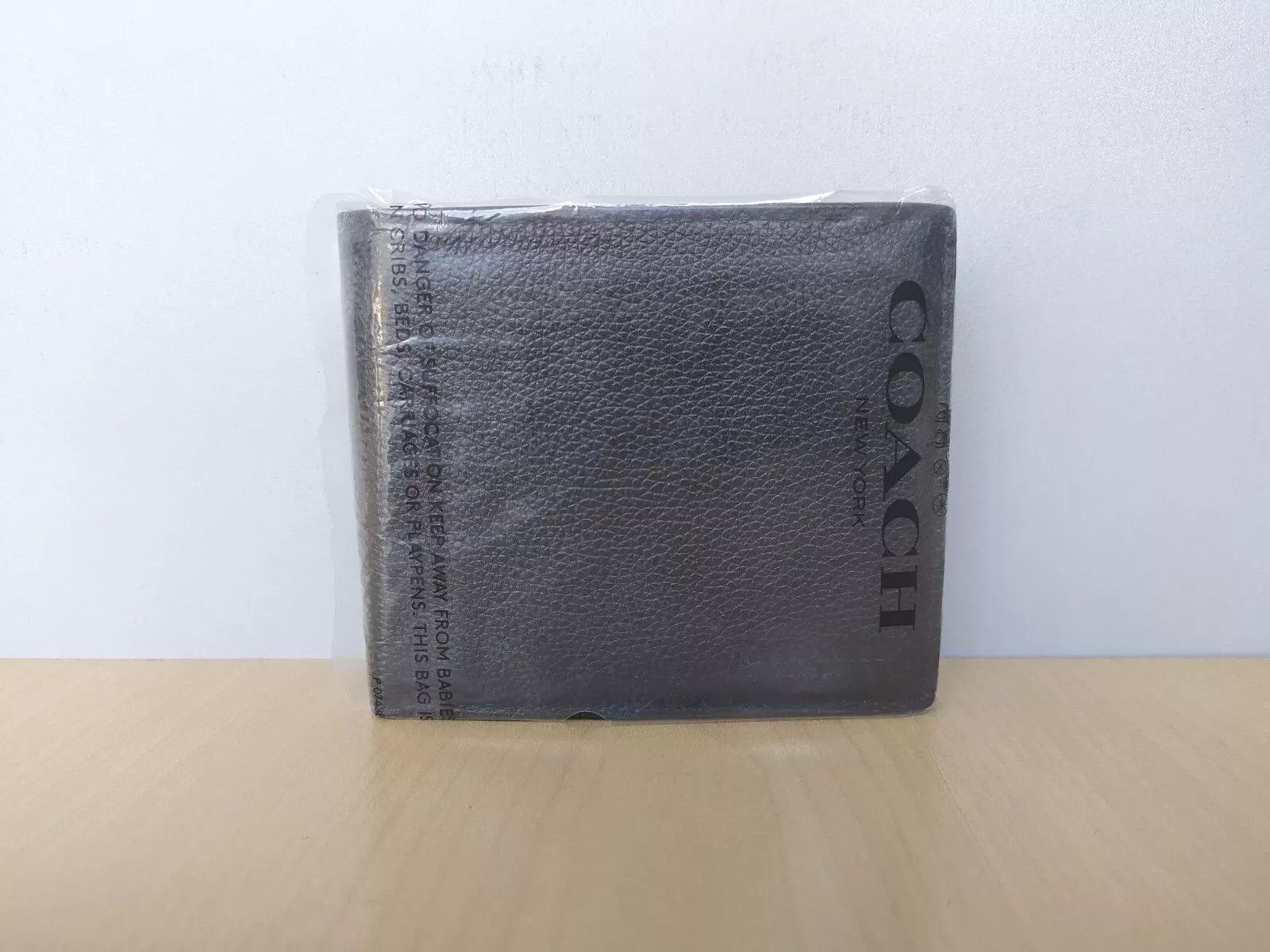 Coach Coach 3 - IN - 1 Leather Wallet T 0565 Size ONE SIZE - 2 Thumbnail