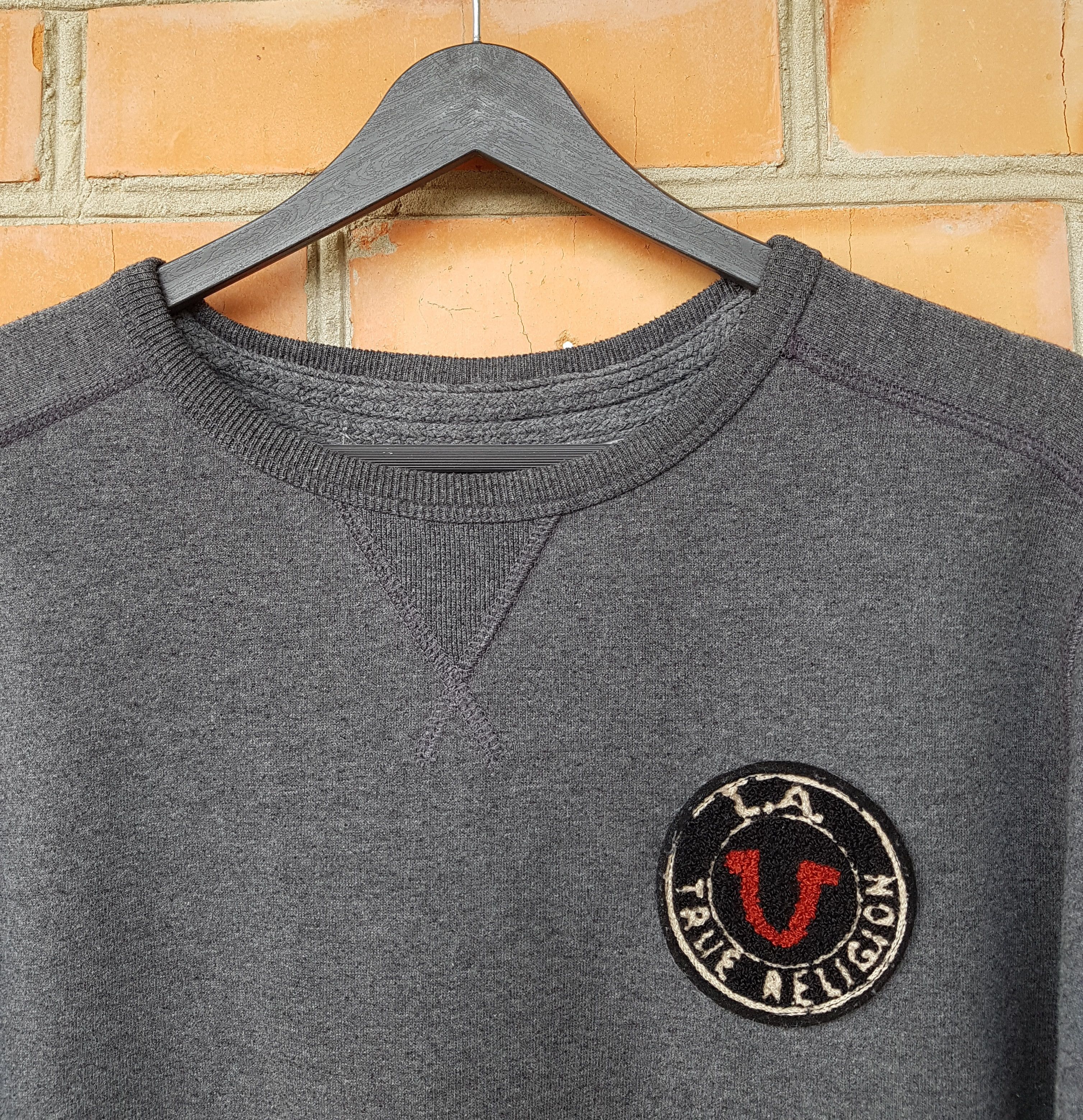 True Religion True Religion Sweatshirt Pullover sz L Size US L / EU 52-54 / 3 - 3 Thumbnail