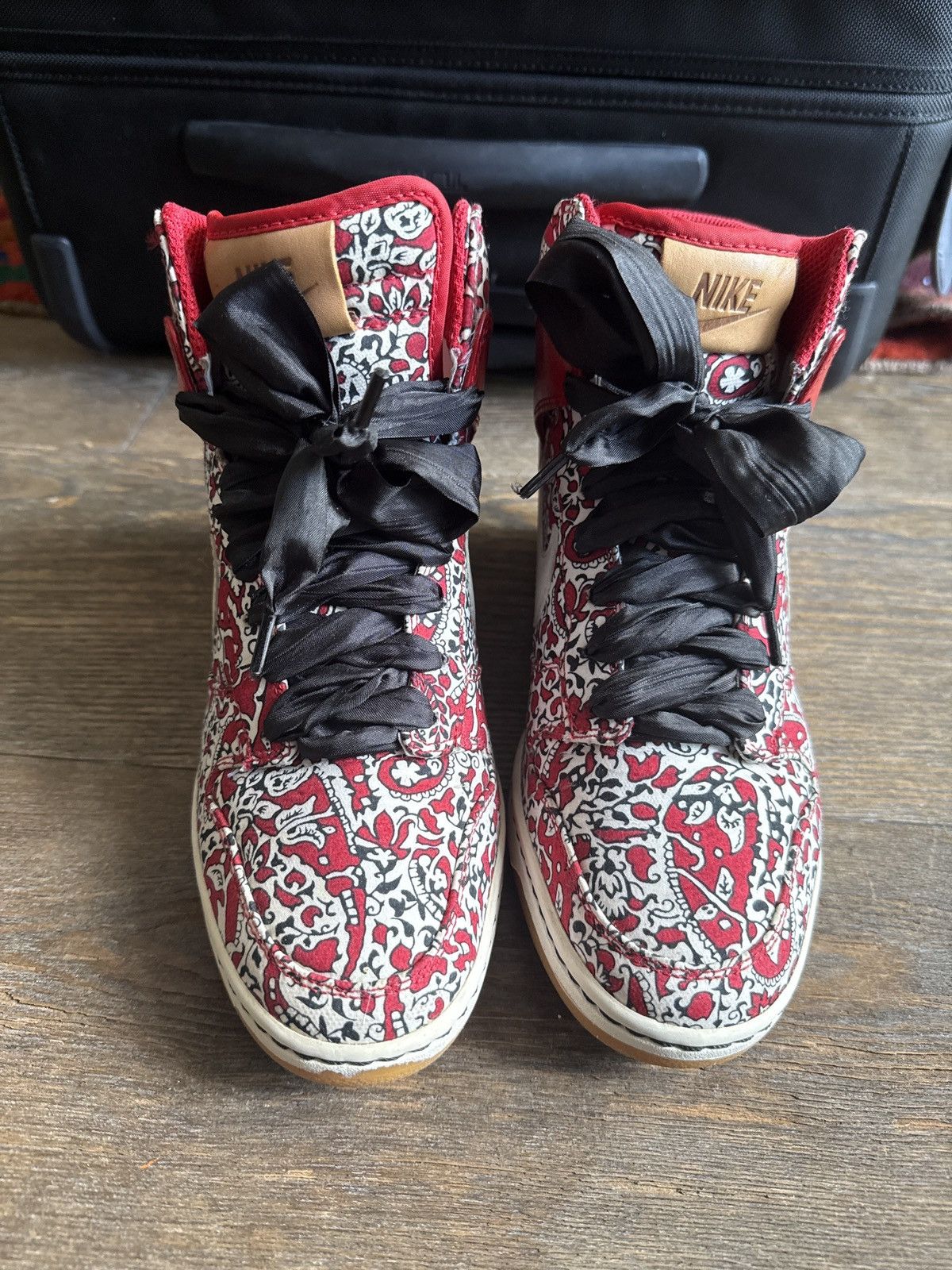 Nike Liberty London x Nike Sky Hi Dunks Batik Print Size 8- 2012 Size US 8 / IT 38 - 5 Thumbnail