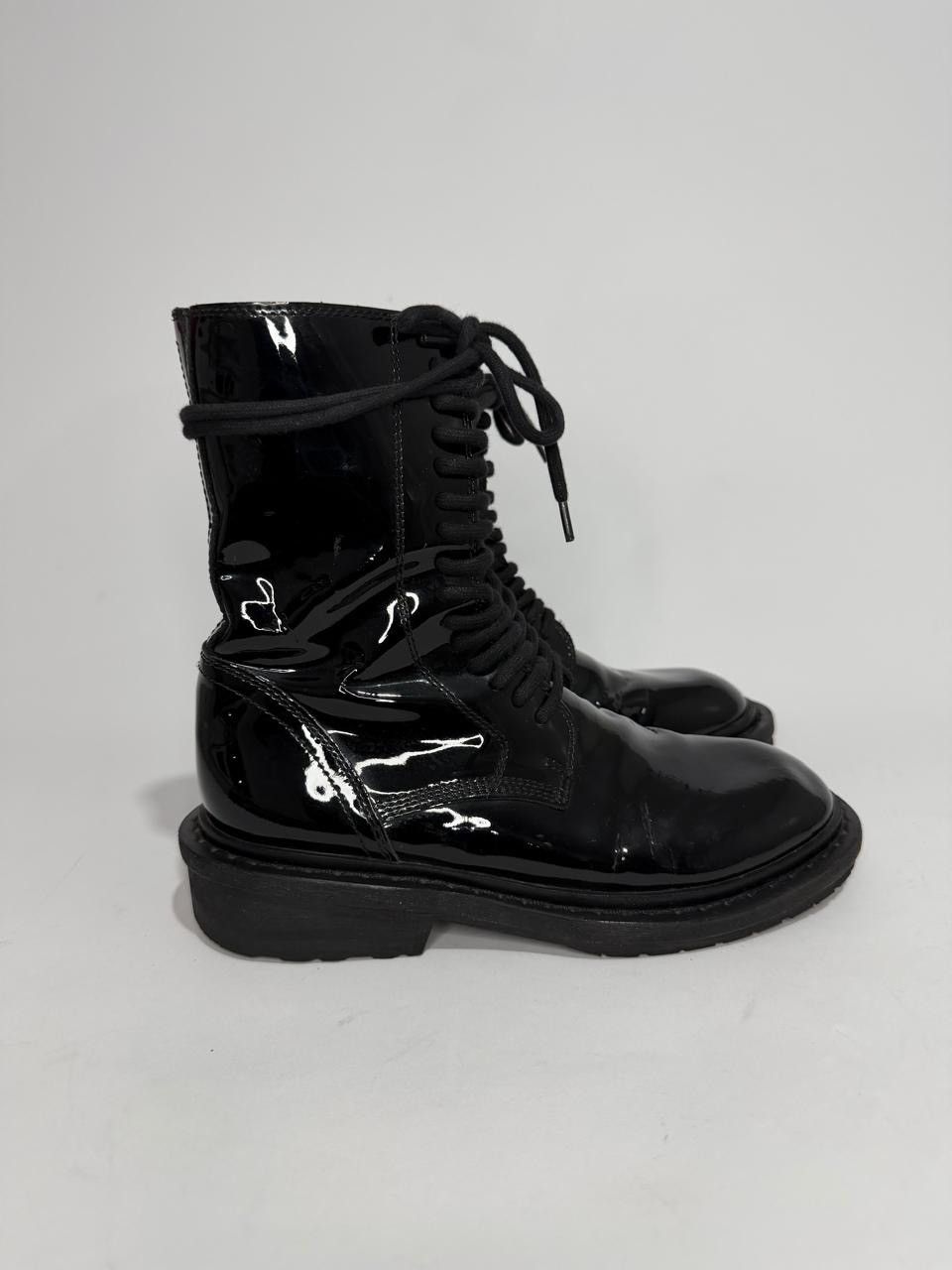 Ann Demeulemeester ANN DEMEULEMEESTER PATENT LEATHER BLACK ANKLE BOOTS EU35 Size US 5 / IT 35 - 4 Thumbnail