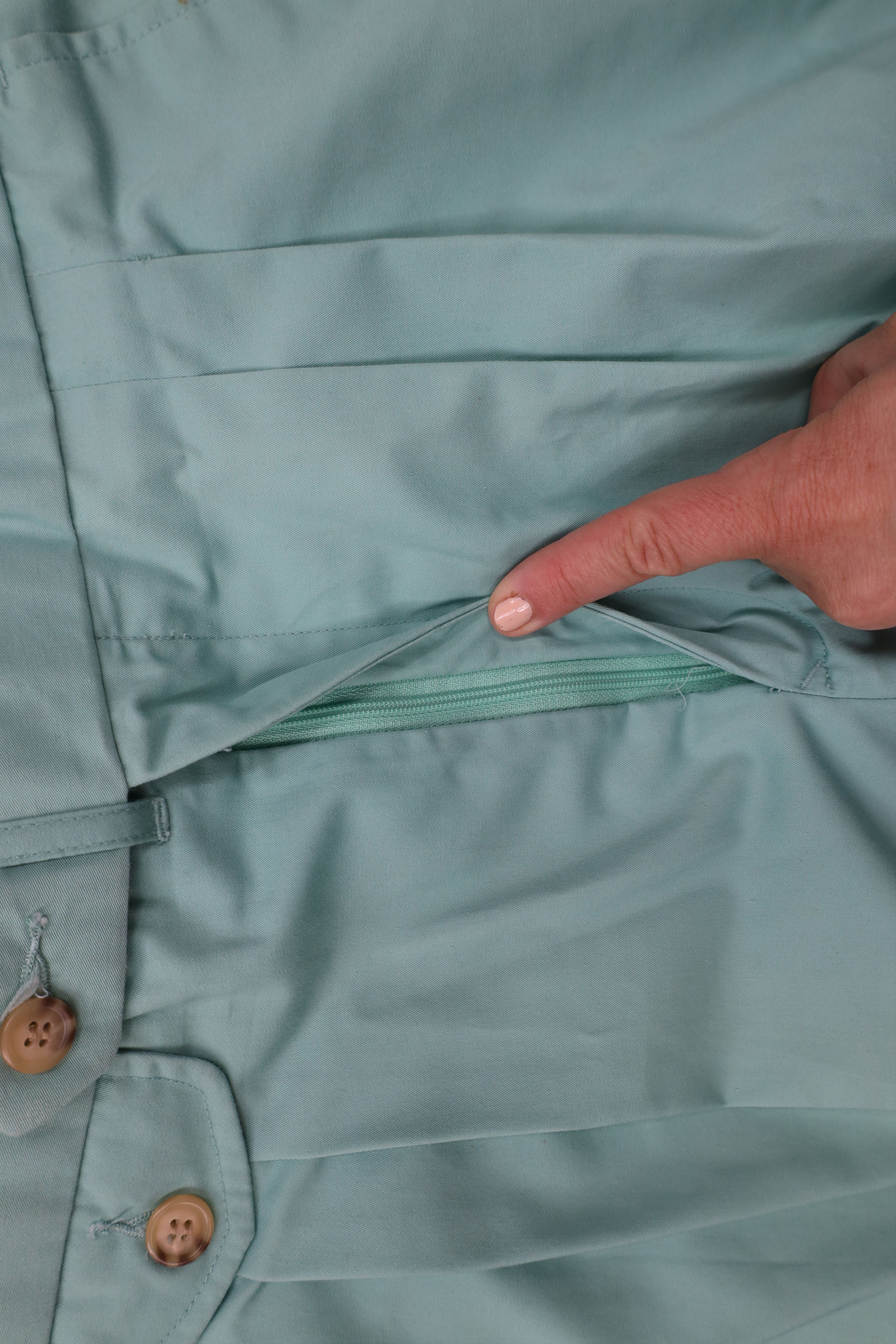 Izod × Vintage Vintage 80s 90s Izod Pleated Wide Leg Chino Pants Blue Size US 34 / EU 50 - 8 Thumbnail