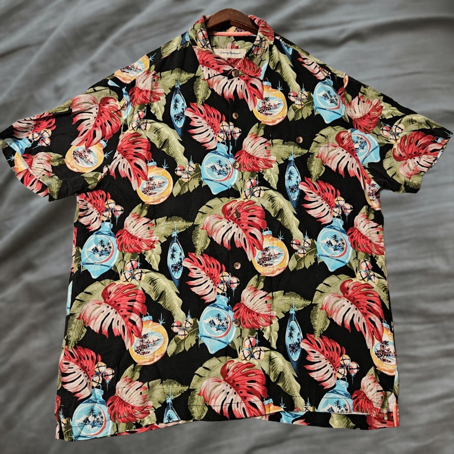 Tommy Bahama Tommy Bahama Shirt Mens XL Black RARE Vtg Christmas Ornament Silk Hawaiian Camp Size US XL / EU 56 / 4 - 1 Thumbnail