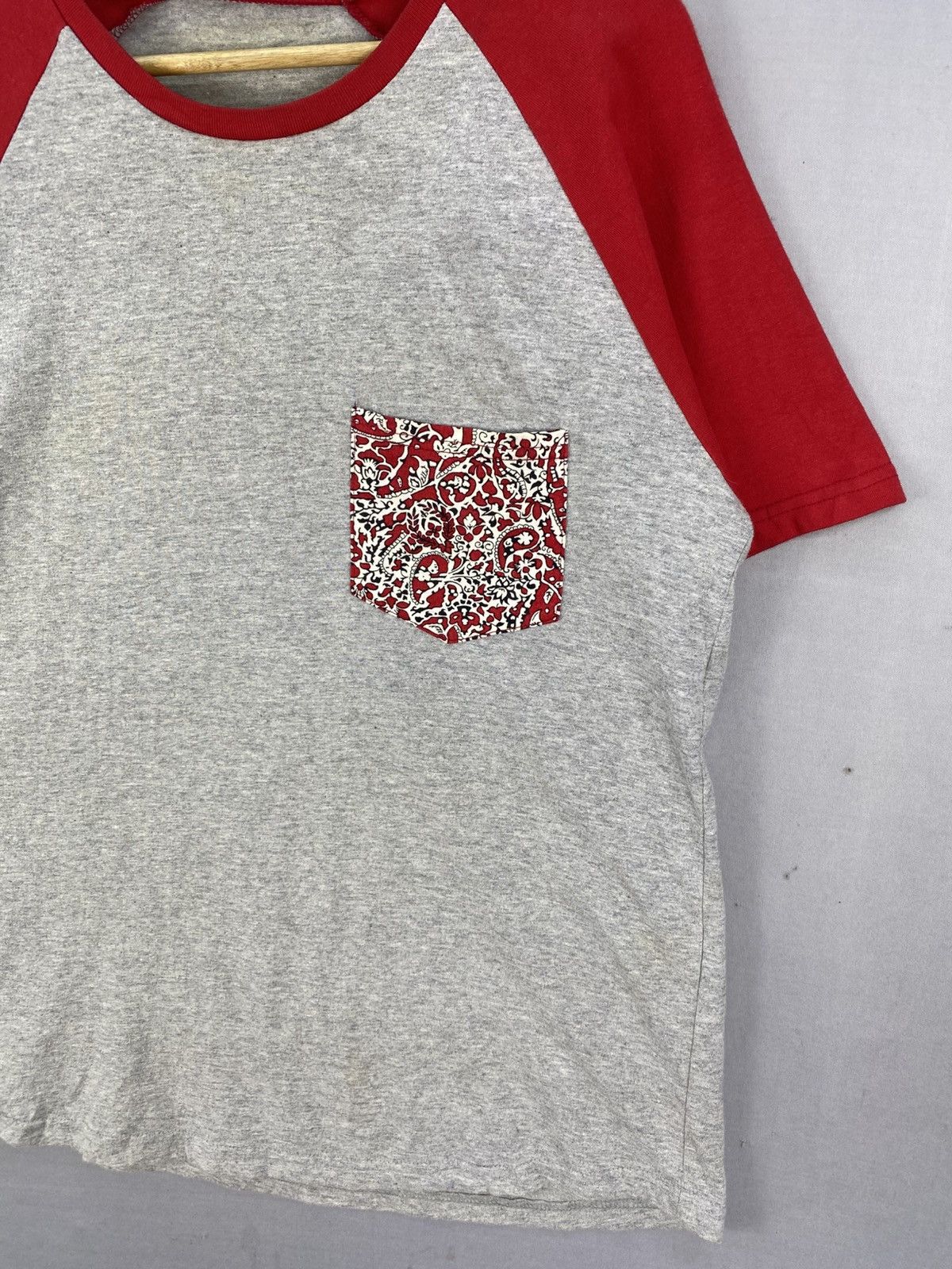 Band Tees Vintage Y2K BigBang ‘Vip Japan Only’ Raglan Tee Size US M / EU 48-50 / 2 - 3 Thumbnail