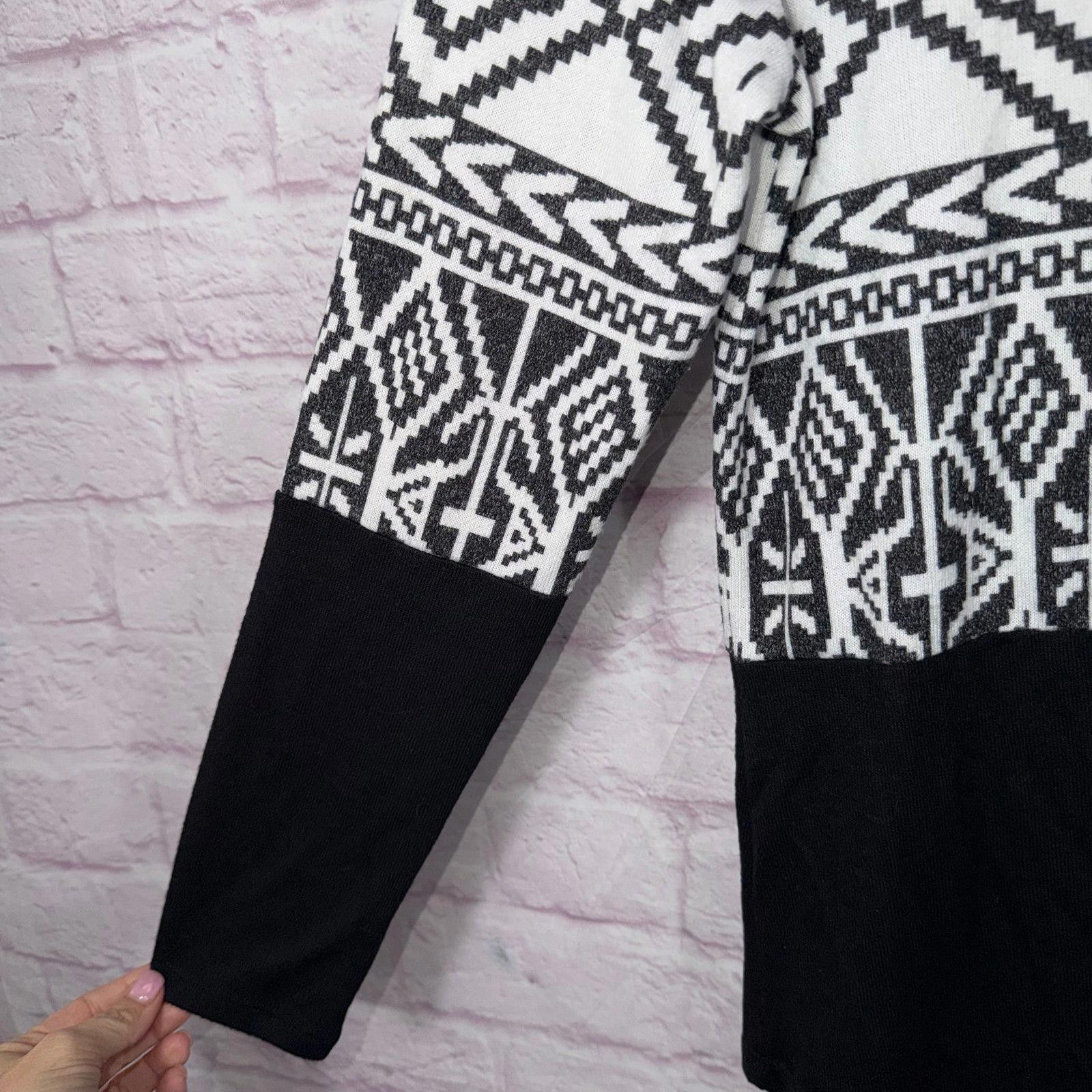 Other Maurices Medium Women's Long Sleeve Fair Isle Top NWT Size M / US 6-8 / IT 42-44 - 7 Thumbnail