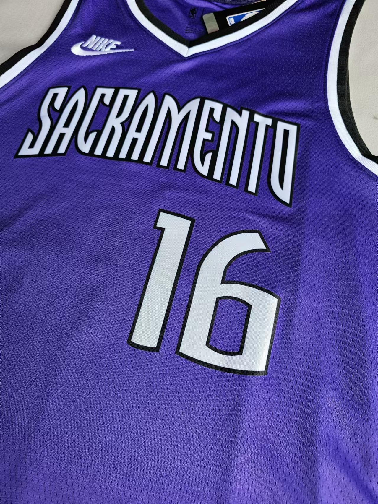 NBA Sacramento Kings #16 Peja Stojaković Jersey Size US XL / EU 56 / 4 - 3 Thumbnail