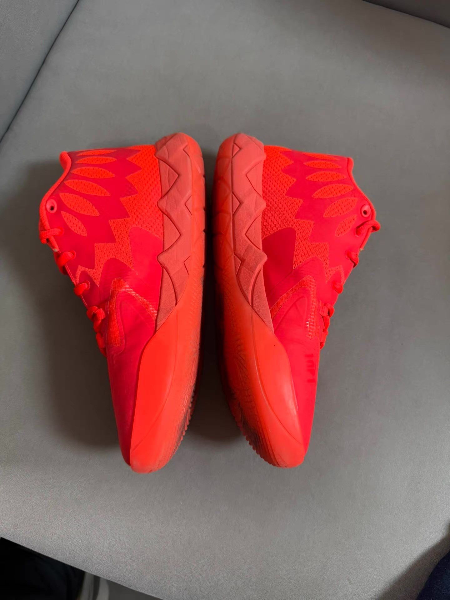 Puma PUMA MB.01, LaMelo Ball 1st signature basketball shoe Ｑ20 Size US 9.5 / EU 42-43 - 2 Thumbnail