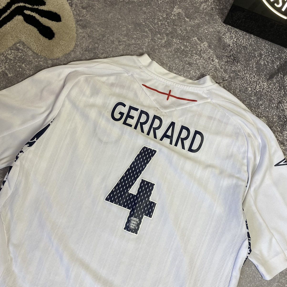 Umbro Vintage Umbro Fc England 🏴󠁧󠁢󠁥󠁮󠁧󠁿 Gerrard Player national team Size US S / EU 44-46 / 1 - 12 Thumbnail